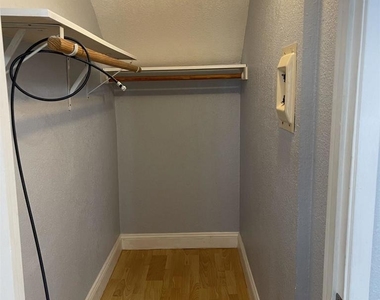 1705 Linden St - Photo Thumbnail 10