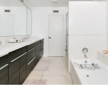 5470 Katherine Avenue - Photo Thumbnail 34