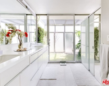 5470 Katherine Avenue - Photo Thumbnail 17
