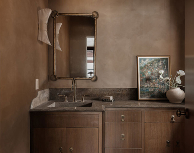 1641 N Ogden Drive - Photo Thumbnail 6