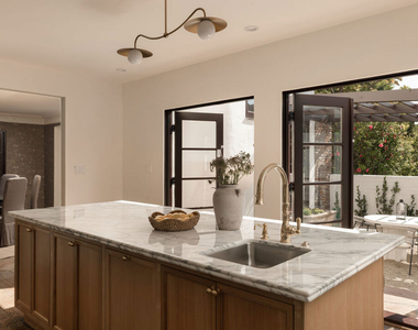 1641 N Ogden Drive - Photo Thumbnail 10