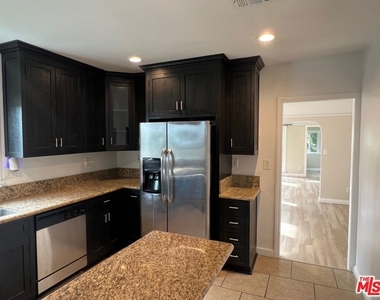 1282 S Highland Avenue - Photo Thumbnail 9