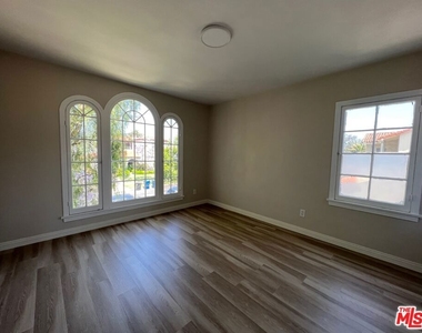 1282 S Highland Avenue - Photo Thumbnail 11