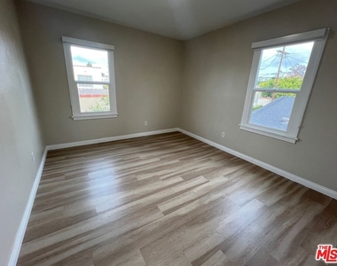1282 S Highland Avenue - Photo Thumbnail 17