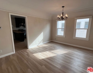 1282 S Highland Avenue - Photo Thumbnail 4