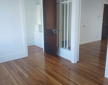 1555 6th Avenue - Photo Thumbnail 2
