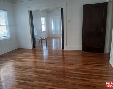 1555 6th Avenue - Photo Thumbnail 3