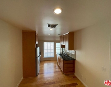 3192 Queensbury Drive - Photo Thumbnail 15