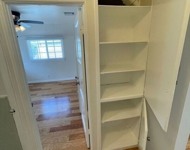 3192 Queensbury Drive - Photo Thumbnail 16