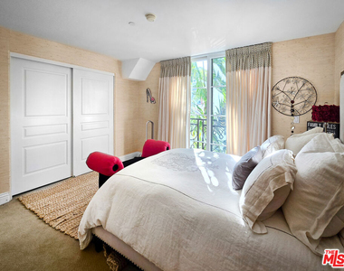 10795 Wilshire Boulevard - Photo Thumbnail 25