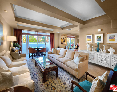 10795 Wilshire Boulevard - Photo Thumbnail 12