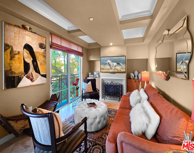 10795 Wilshire Boulevard - Photo Thumbnail 15