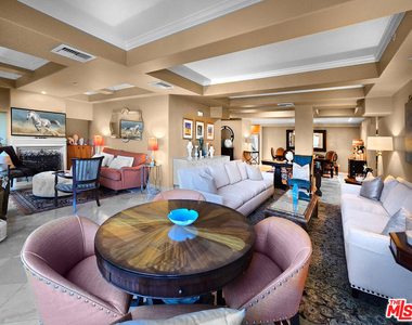 10795 Wilshire Boulevard - Photo Thumbnail 14