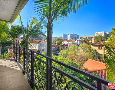 10795 Wilshire Boulevard - Photo Thumbnail 36