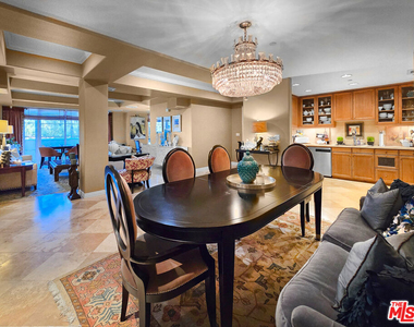 10795 Wilshire Boulevard - Photo Thumbnail 19