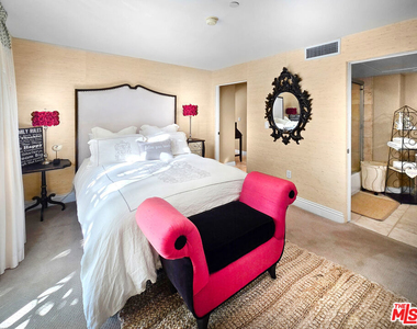 10795 Wilshire Boulevard - Photo Thumbnail 26