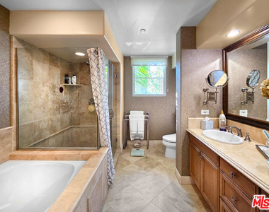 10795 Wilshire Boulevard - Photo Thumbnail 29