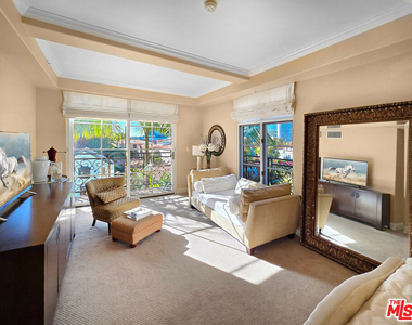 10795 Wilshire Boulevard - Photo Thumbnail 33