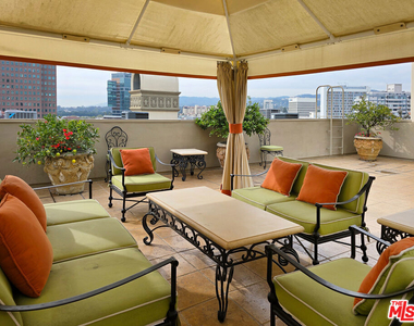 10795 Wilshire Boulevard - Photo Thumbnail 7
