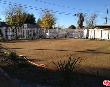 26416 San Jacinto Street - Photo Thumbnail 9