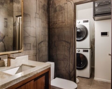 1302 N Sweetzer Avenue - Photo Thumbnail 5