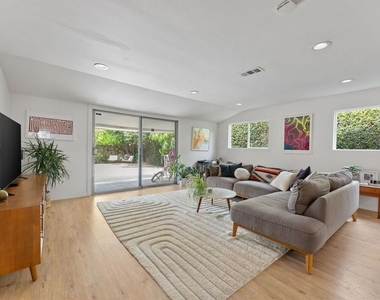 5211 Allott Avenue - Photo Thumbnail 4