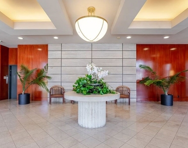 800 W 1st Street - Photo Thumbnail 8