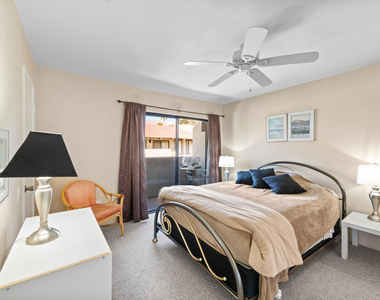 1150 E Amado Road - Photo Thumbnail 8