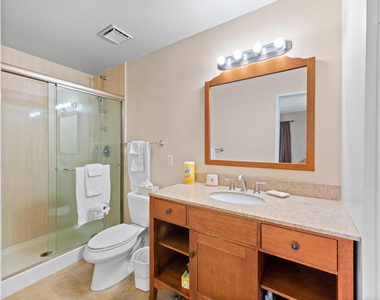 1150 E Amado Road - Photo Thumbnail 10