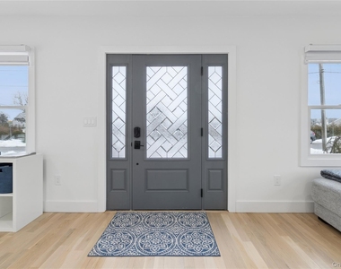 10 Sagamore Road - Photo Thumbnail 8