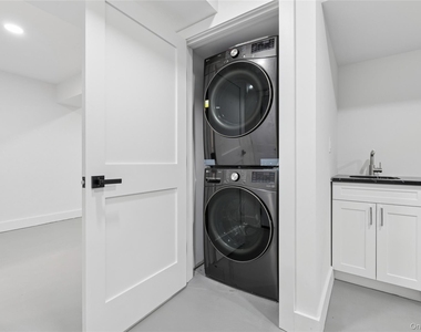 10 Sagamore Road - Photo Thumbnail 3