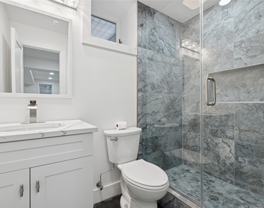 10 Sagamore Road - Photo Thumbnail 4