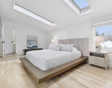 10 Sagamore Road - Photo Thumbnail 25