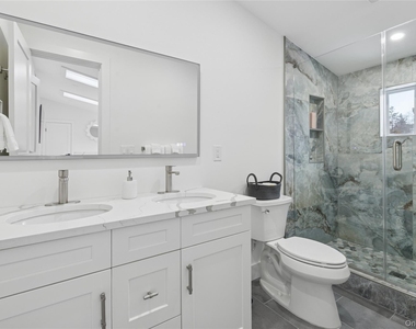 10 Sagamore Road - Photo Thumbnail 27