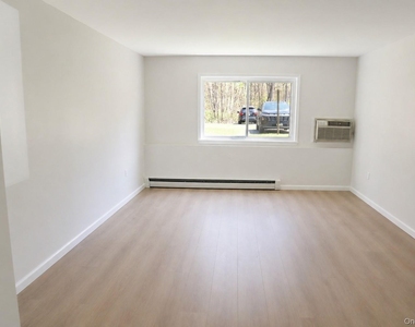39 Tanager Road - Photo Thumbnail 2