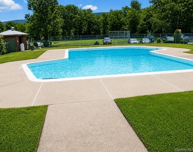 39 Tanager Road - Photo Thumbnail 15