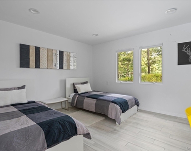 5 Lakewood Lane - Photo Thumbnail 22