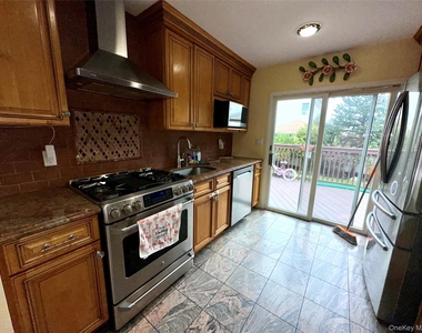 1316 Mcclure Avenue - Photo Thumbnail 3