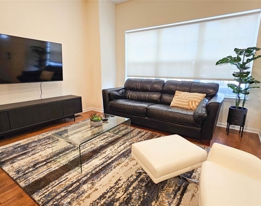 260 W Main Street - Photo Thumbnail 4