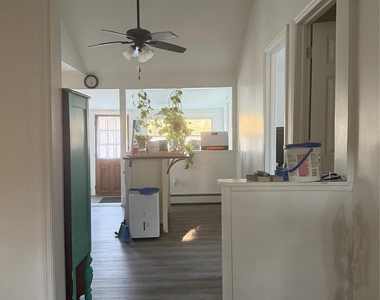 171 Lake Shore Drive - Photo Thumbnail 3