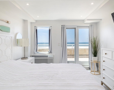 450 W Broadway - Photo Thumbnail 10