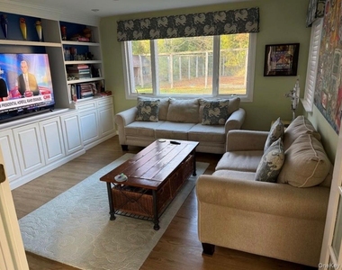 9 Old Mill Lane - Photo Thumbnail 5