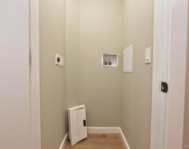 127 Pine Street - Photo Thumbnail 22