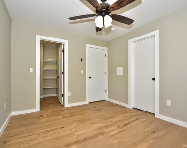 127 Pine Street - Photo Thumbnail 20