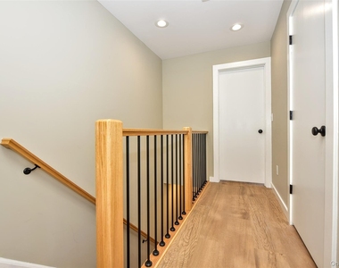127 Pine Street - Photo Thumbnail 14