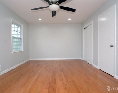 4 White Oaks Drive - Photo Thumbnail 20