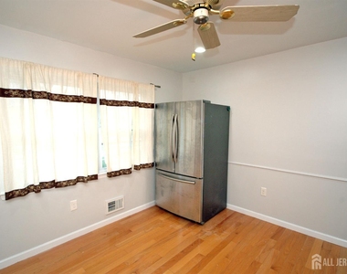 4 White Oaks Drive - Photo Thumbnail 28