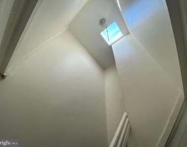 3215 Summer Street - Photo Thumbnail 32