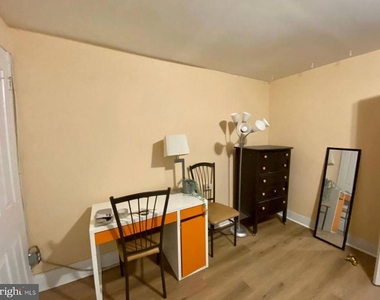 3215 Summer Street - Photo Thumbnail 24