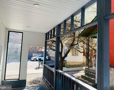 3215 Summer Street - Photo Thumbnail 16